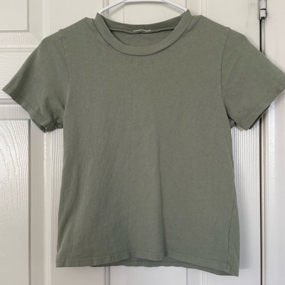 Brandy Melville sage Green T-Shirt - Picture 1 of 2